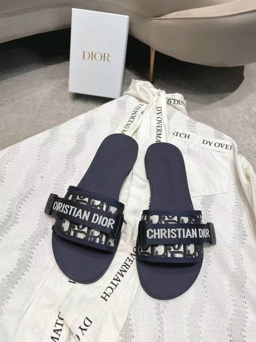 Dior Velcro slippers1-5